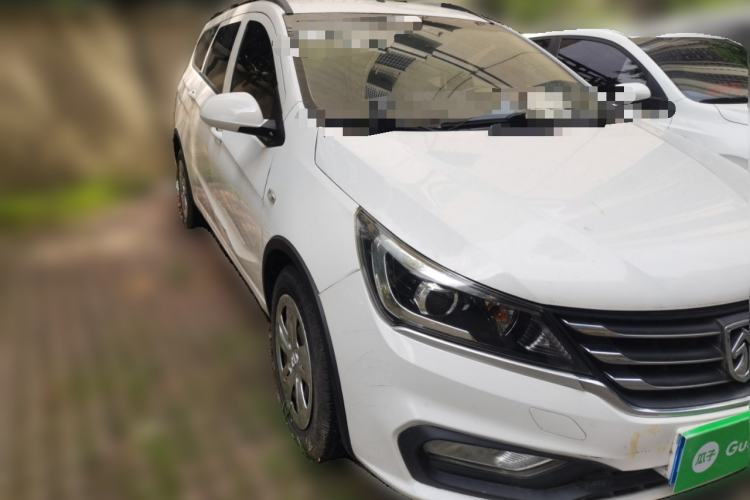 Used Baojun 310W 2017 1.5L Manual Comfort Version China V Front Right 45 Deg