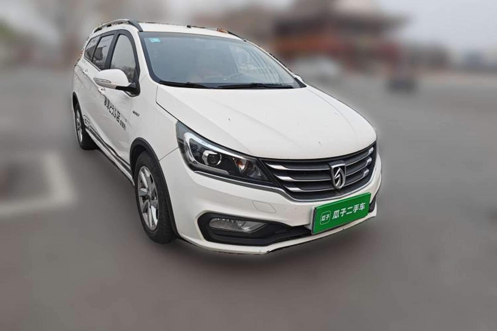 Used Baojun 310W 2017 1.5L Manual Fashion Model China V Front Right 45 Deg