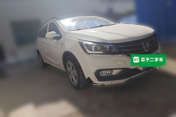 Used Baojun 310W 2017 1.5L Manual Comfort Version China VI Emission Standard Front Right 45 Deg