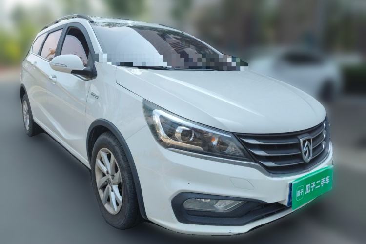 Used Baojun 310W 2017 1.5L Manual Fashion Model China V Front Right 45 Deg