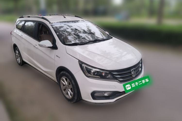 Used Baojun 310W 2017 1.5L Manual Fashion Edition China VI Front Right 45 Deg