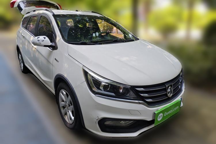 Used Baojun 310W 2017 1.5L Manual Luxury Edition China V Front Right 45 Deg