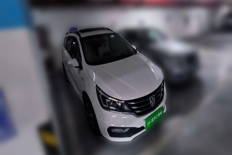 Used Baojun 310W 2017 1.5L Manual Luxury Edition China V Front Right 45 Deg