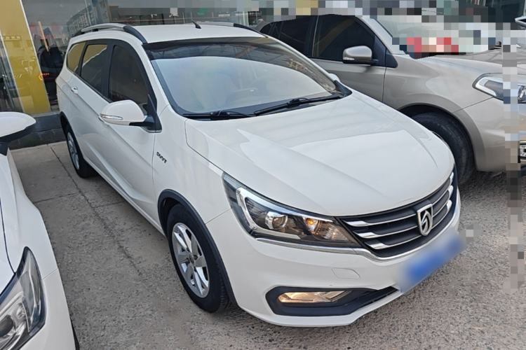 Used Baojun 310W 2017 1.5L Manual Fashion Model China V Front Right 45 Deg