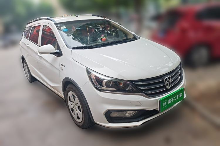 Used Baojun 310W 2017 1.5L Manual Comfort Version China V Front Right 45 Deg