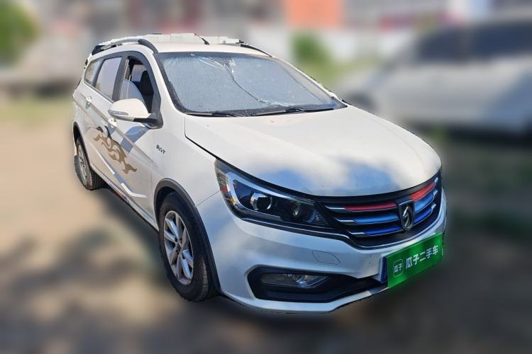 Used Baojun 310W 2017 1.5L Manual Fashion Model China V Front Right 45 Deg