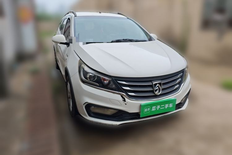 Used Baojun 310W 2017 1.5L Manual Comfort Version China V Front Right 45 Deg