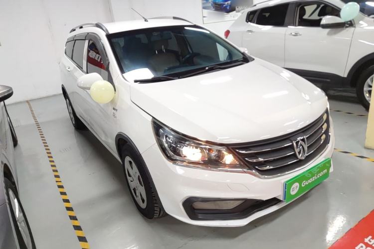 Used Baojun 310W 2017 1.5L Manual Comfort Version China V Front Right 45 Deg