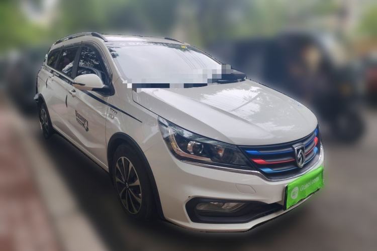 Used Baojun 310W 2017 1.5L Manual Comfort Version China V Front Right 45 Deg
