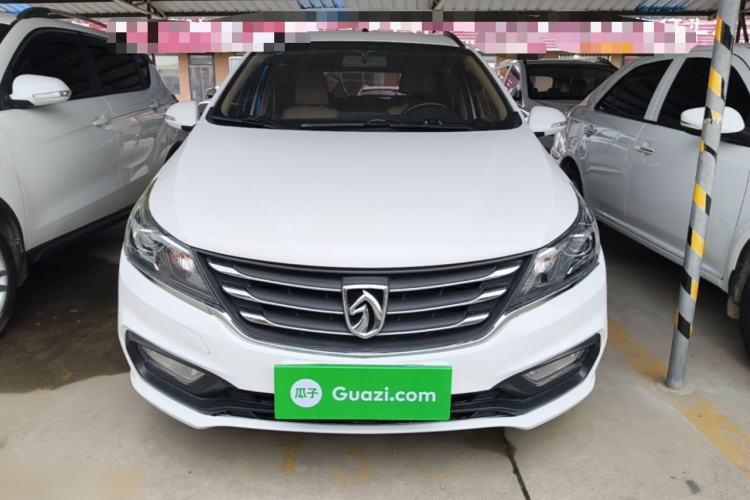 Used Baojun 310W 2017 1.5L Manual Fashion Model China V Front
