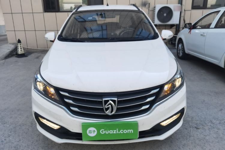 Used Baojun 310W 2017 1.5L Manual Fashion Model China V Front