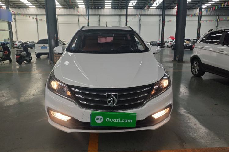 Used Baojun 310W 2017 1.5L Manual Fashion Model China V Front