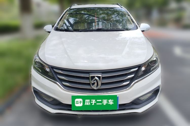 Used Baojun 310W 2017 1.5L Manual Fashion Model China V Front