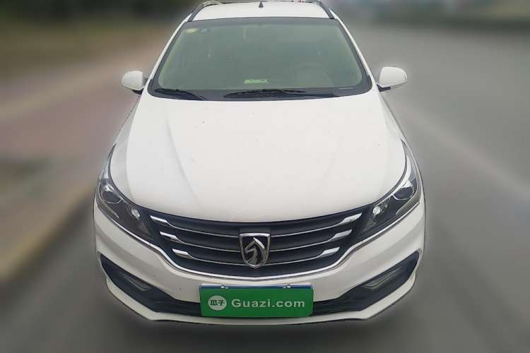 Used Baojun 310W 2017 1.5L Manual Comfort Version China VI Emission Standard Front