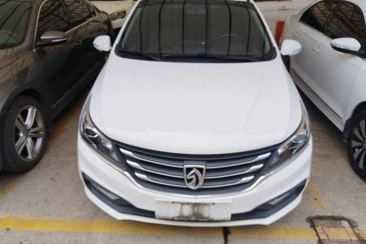 Used Baojun 310W 2017 1.5L Manual Luxury Edition China V Front