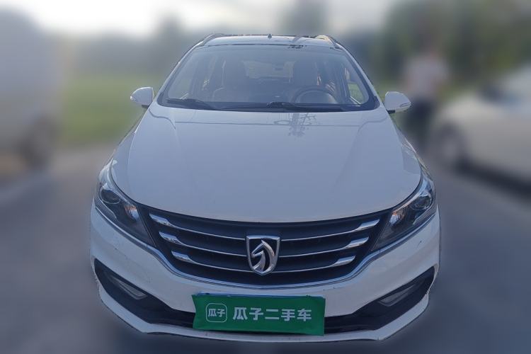 Used Baojun 310W 2017 1.5L Manual Fashion Model China V Front