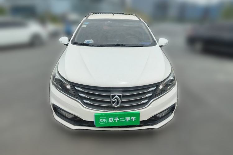 Used Baojun 310W 2017 1.5L Manual Fashion Model China V Front