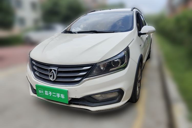 Used Baojun 310W 2017 1.5L Manual Luxury Edition China V Guazi used car, China used car export, Used car for sale, Used  cars, Cheapest cars for sale