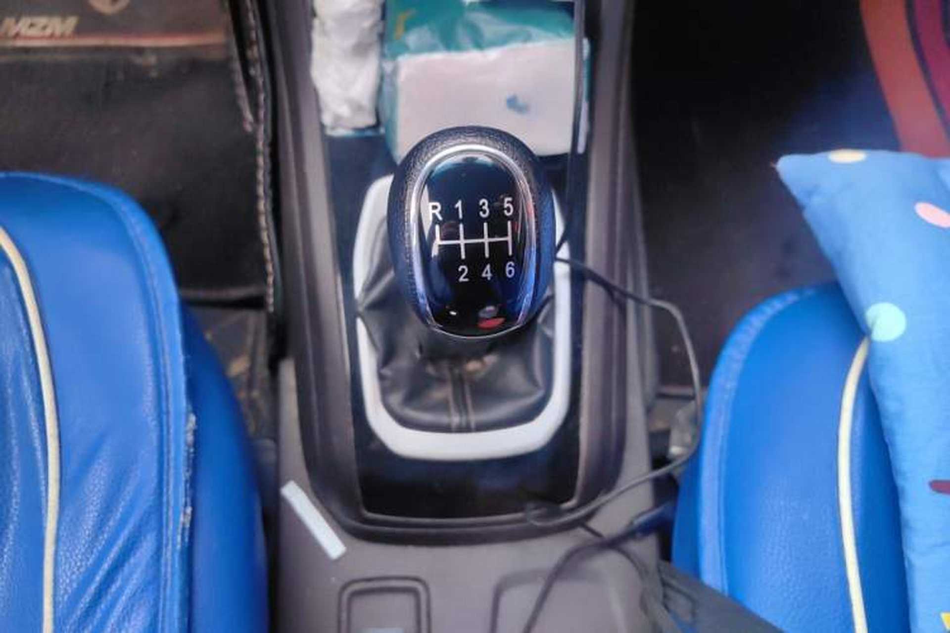 Used Baojun 310W 2017 1.5L Manual Comfort Version China V Gear Lever