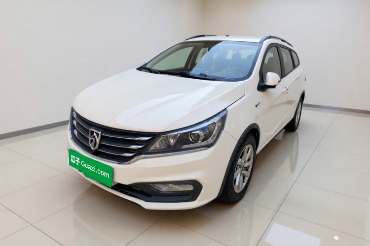 Used Baojun 310W 2017 1.5L Manual Fashion Model China V Guazi used car, China used car export, Used car for sale, Used cars, Cheapest cars for sale