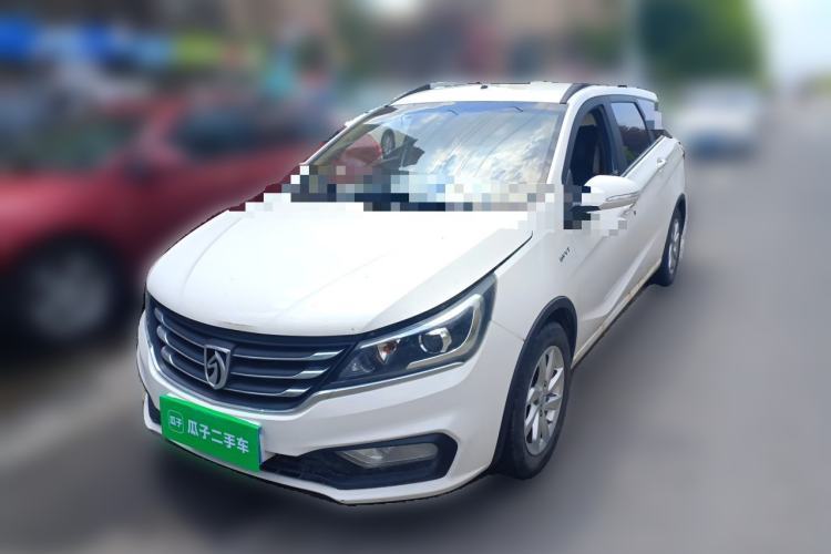 Used Baojun 310W 2017 1.5L Manual Fashion Model China V Guazi used car, China used car export, Used car for sale, Used cars, Cheapest cars for sale