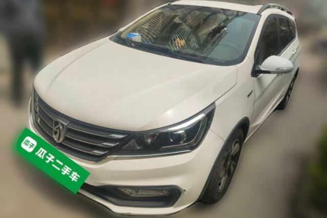 Used Baojun 310W 2017 1.5L Manual Luxury Version China VI