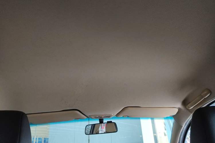 Used Baojun 310W 2017 1.5L Manual Fashion Model China V Headliner