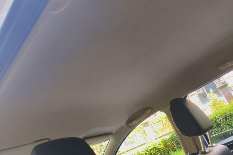 Used Baojun 310W 2017 1.5L Manual Fashion Model China V Headliner