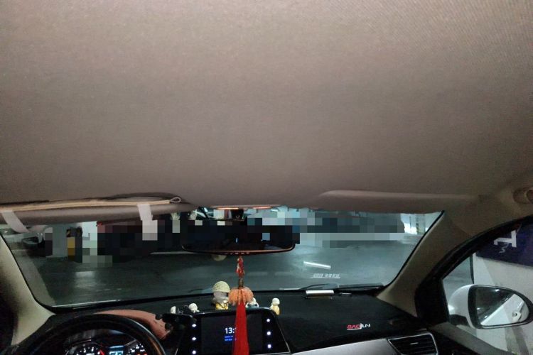 Used Baojun 310W 2017 1.5L Manual Fashion Model China V Headliner