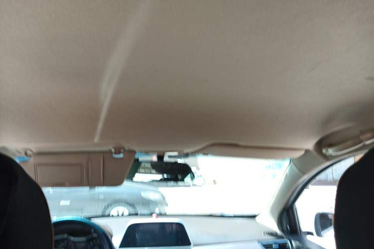 Used Baojun 310W 2017 1.5L Manual Fashion Model China V Headliner