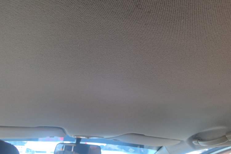 Used Baojun 310W 2017 1.5L Manual Fashion Model China V Headliner