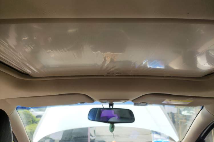 Used Baojun 310W 2017 1.5L Manual Luxury Version China VI Headliner