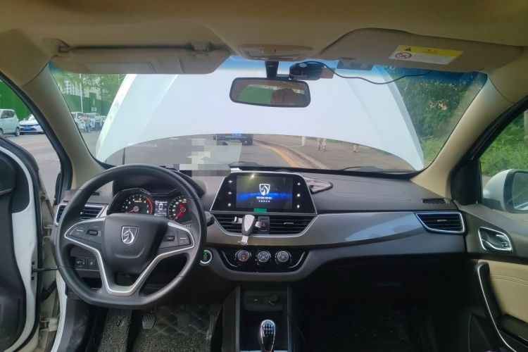 Used Baojun 310W 2017 1.5L Manual Luxury Edition China V Headliner