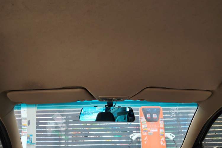 Used Baojun 310W 2017 1.5L Manual Fashion Model China V Headliner