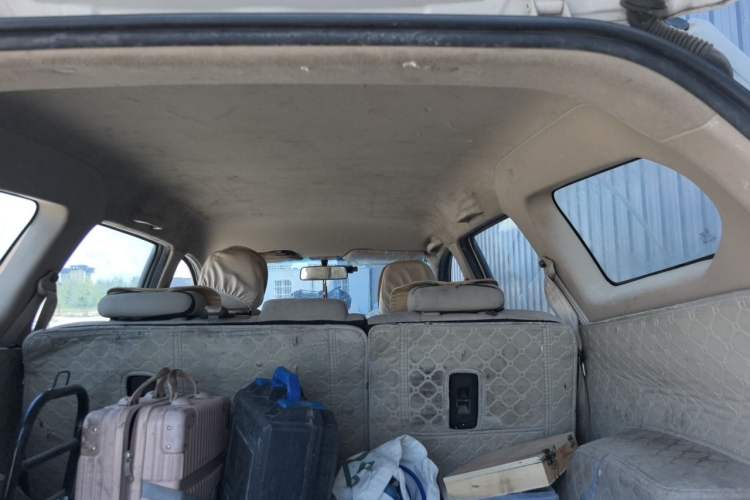 Used Baojun 310W 2017 1.5L Manual Comfort Version China V Headliner