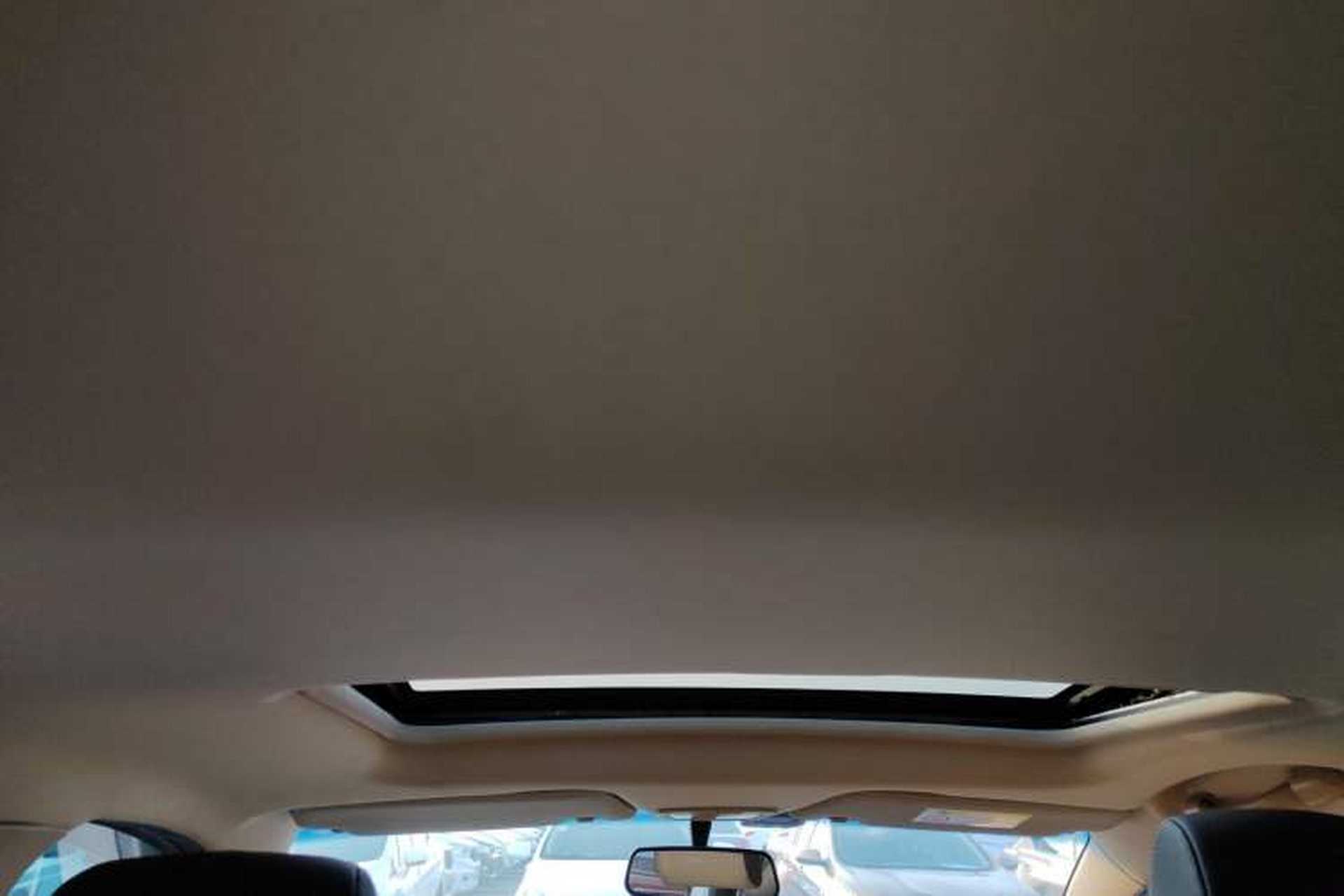 Used Baojun 310W 2017 1.5L Manual Luxury Edition China V Headliner