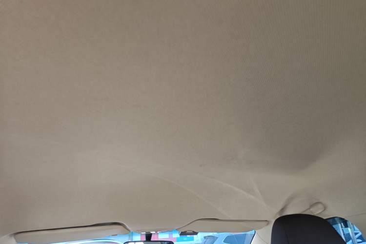 Used Baojun 310W 2017 1.5L Manual Fashion Model China V Headliner