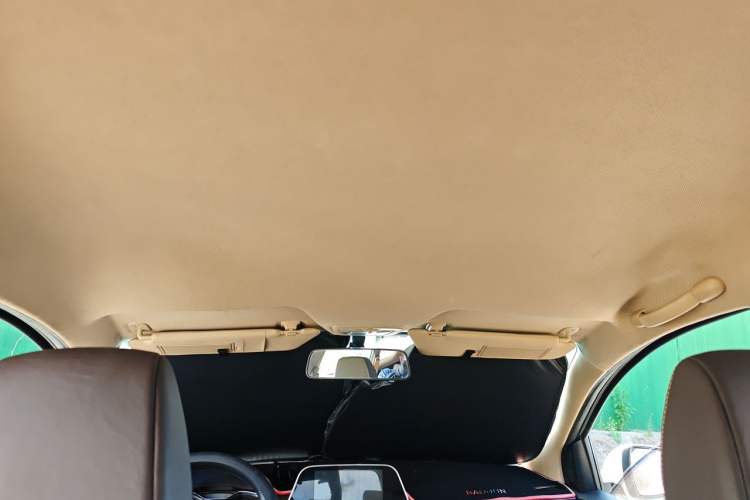 Used Baojun 310W 2017 1.5L Manual Fashion Model China V Headliner