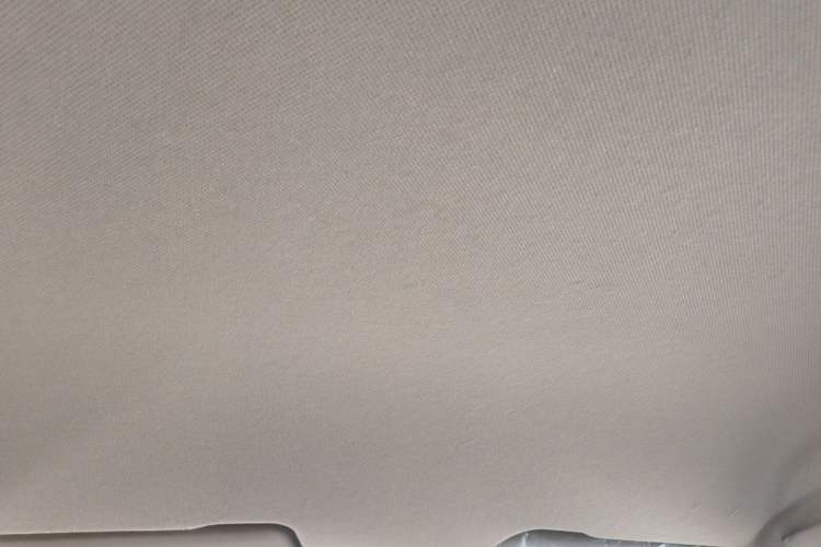 Used Baojun 310W 2017 1.5L Manual Comfort Version China VI Emission Standard Headliner