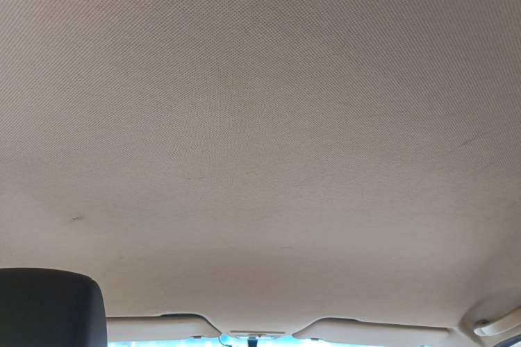 Used Baojun 310W 2017 1.5L Manual Fashion Model China V Headliner