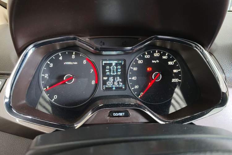 Used Baojun 310W 2017 1.5L Manual Fashion Model China V Instrument Cluster