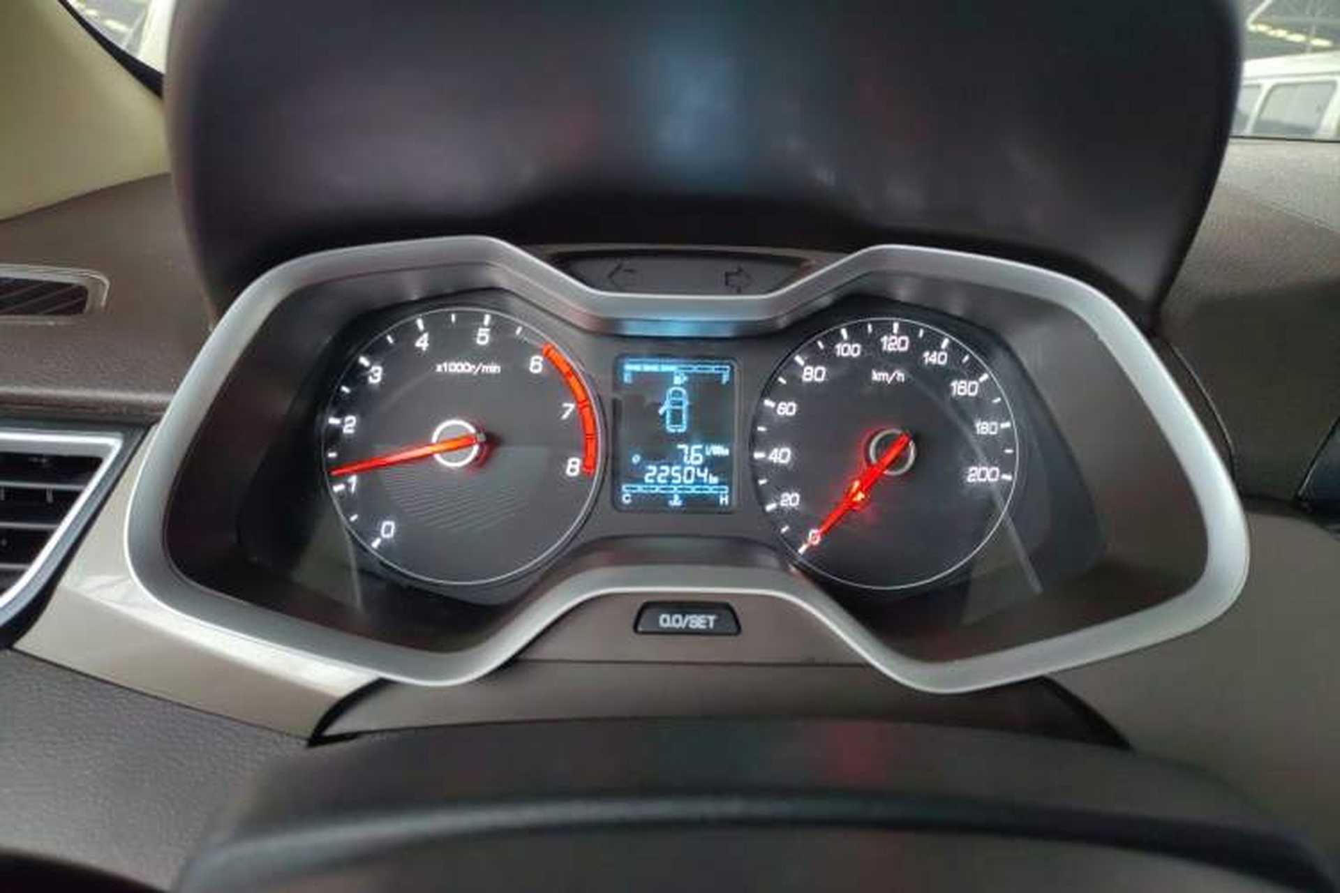 Used Baojun 310W 2017 1.5L Manual Comfort Version China VI Emission Standard Instrument Cluster