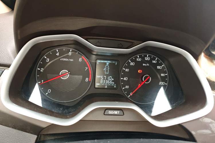 Used Baojun 310W 2017 1.5L Manual Comfort Version China VI Emission Standard Instrument Cluster