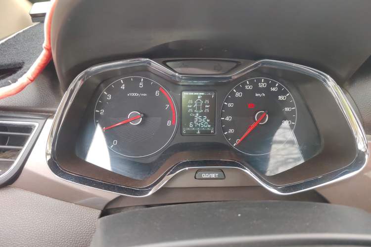 Used Baojun 310W 2017 1.5L Manual Fashion Model China V Instrument Cluster