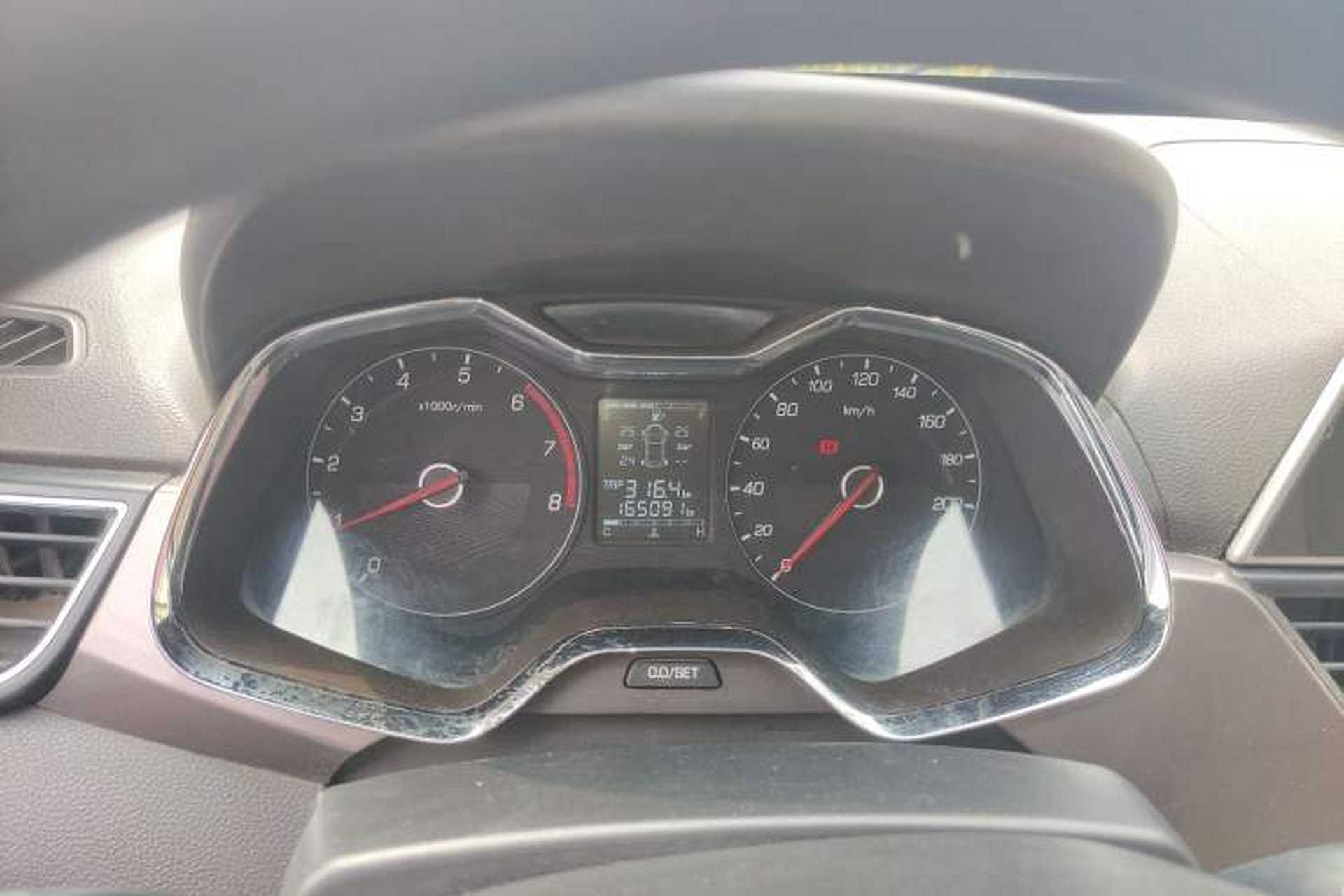 Used Baojun 310W 2017 1.5L Manual Fashion Model China V Instrument Cluster