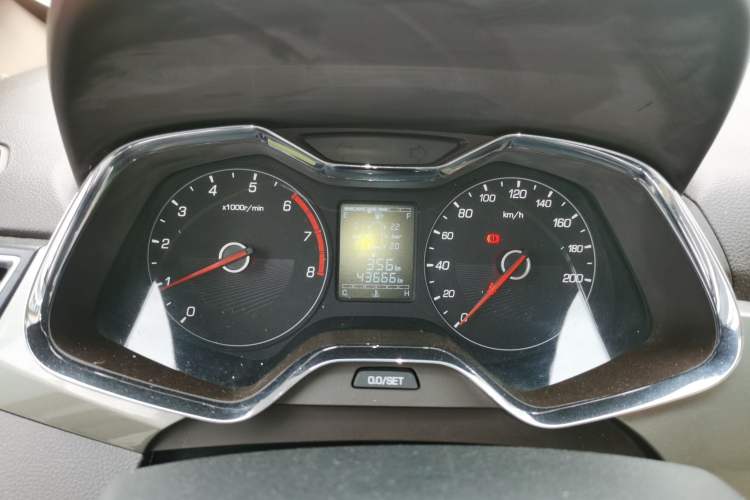 Used Baojun 310W 2017 1.5L Manual Fashion Model China V Instrument Cluster