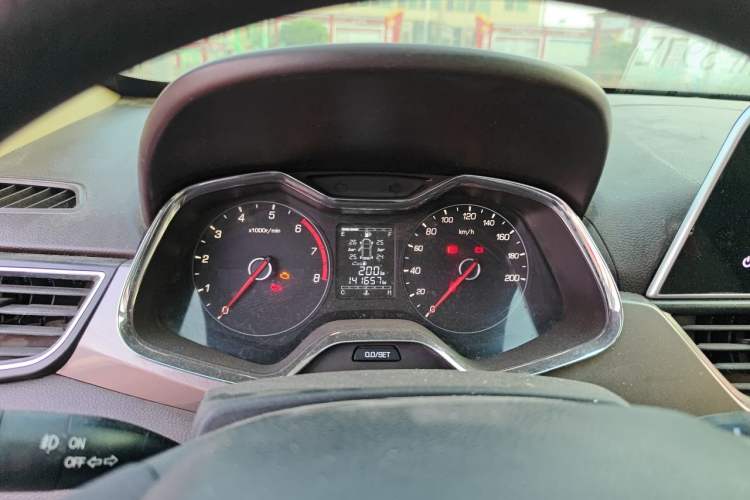 Used Baojun 310W 2017 1.5L Manual Fashion Model China V Instrument Cluster