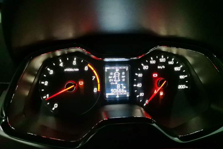 Used Baojun 310W 2017 1.5L Manual Fashion Model China V Instrument Cluster