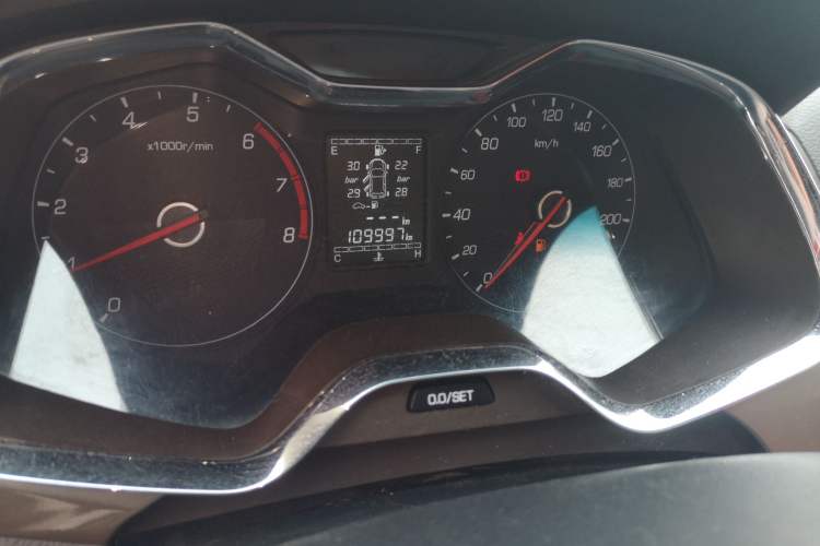 Used Baojun 310W 2017 1.5L Manual Fashion Model China V Instrument Cluster