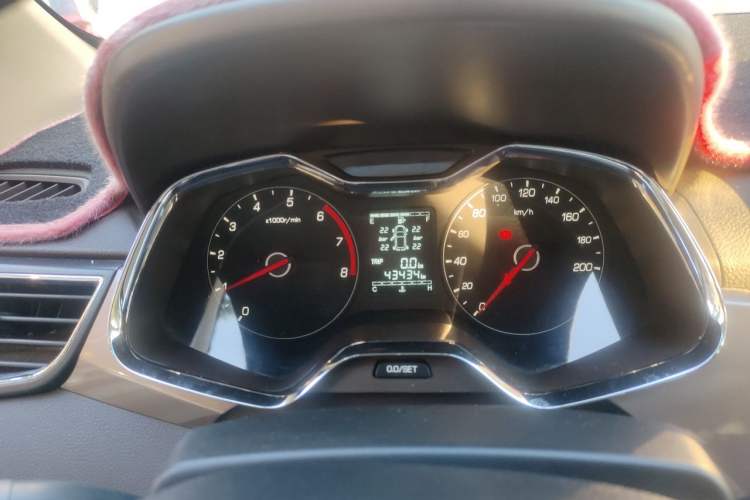 Used Baojun 310W 2017 1.5L Manual Fashion Model China V Instrument Cluster